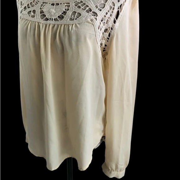 E&M women’s large beige blouse - Picture 6 of 13